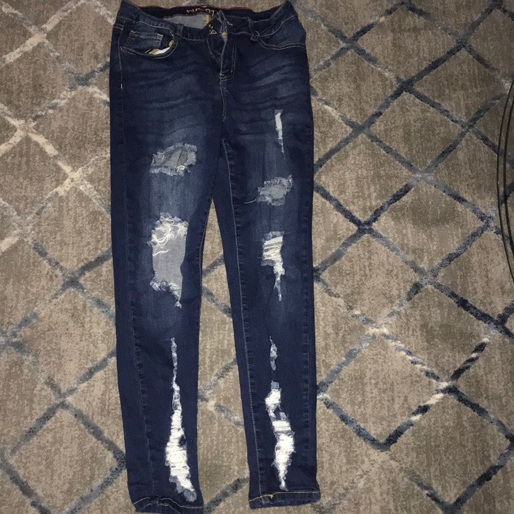 HIGH RISE BLUE JEANS